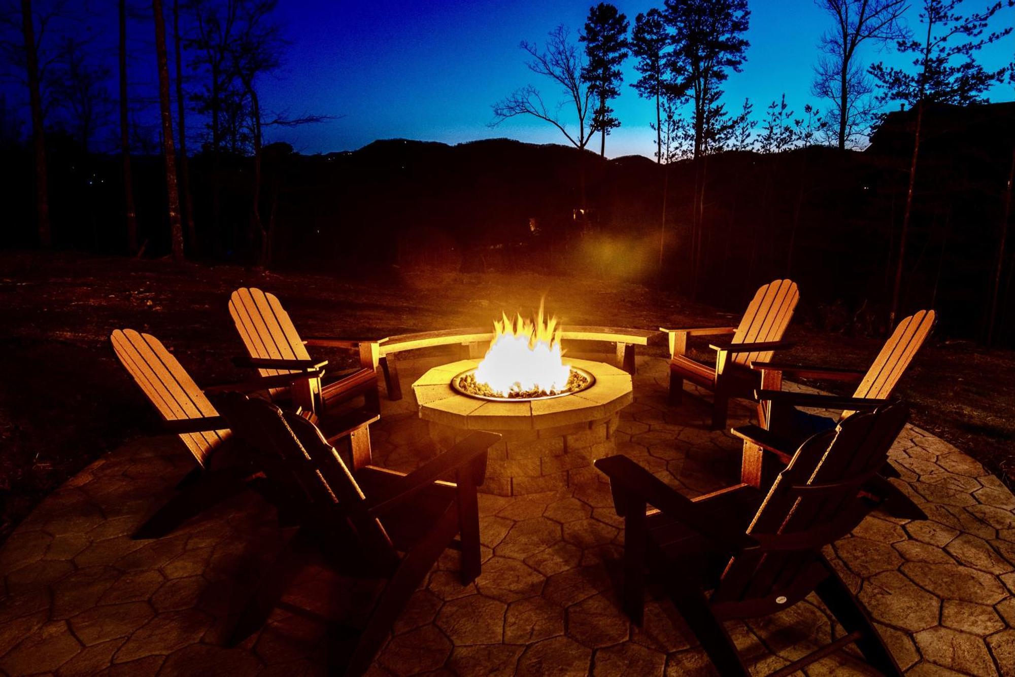 Treetop Treasure Sevierville Exterior photo